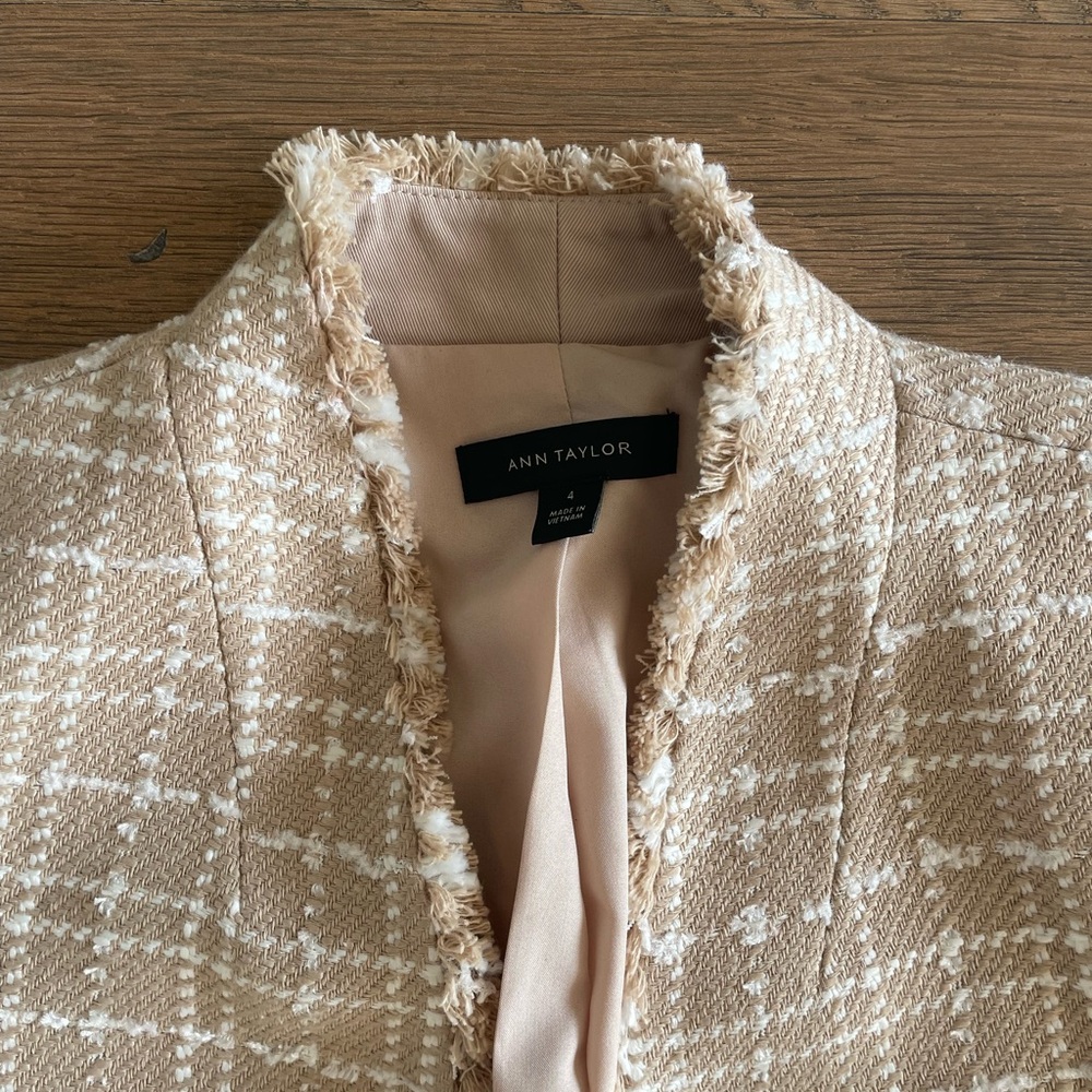 Ann Taylor Cream Plaid Blazer - Picture 2 of 3